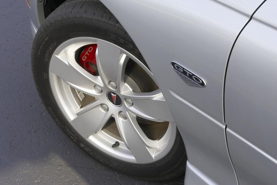 Колеса Pontiac GTO 2006 года  (фото 3 из 13)